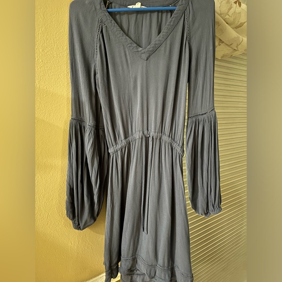 Revolve Blue Mini - Picture 2 of 3